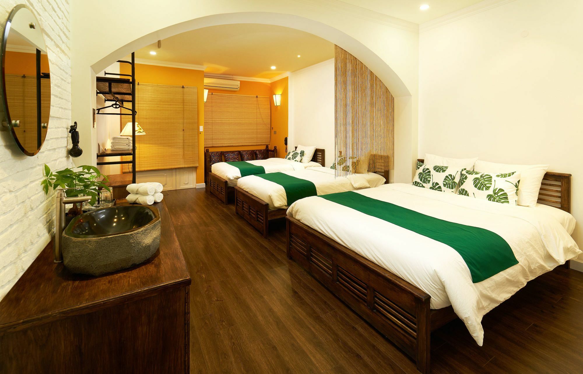 Lamo Boutique Hotel Хошимин Экстерьер фото